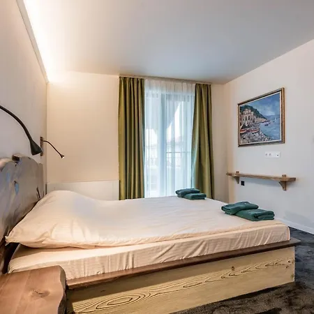 Apple - 3 Bedroom Luxury With Prv Pool & Bbq