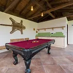 Villa Apple - 3 Bedroom Luxury With Prv Pool & Bbq Balchik