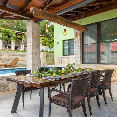 Apple - 3 Bedroom Luxury With Prv Pool & Bbq